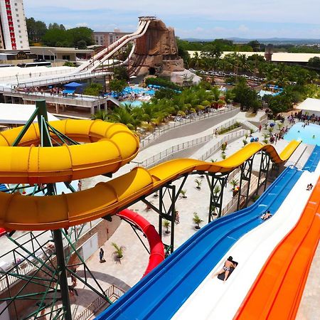 Piazza Diroma Com Acesso Ao Acqua Park Leilighet Caldas Novas Eksteriør bilde